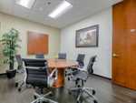 6 Person Conference Room w/ Round Table 