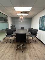 6 Person Meeting Room