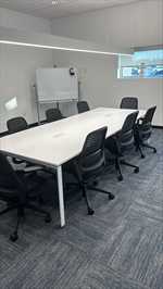 Medium Meeting Room